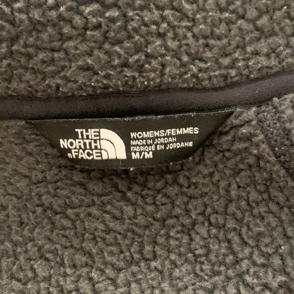 North face full zippered jacket - Picture 6 of 8